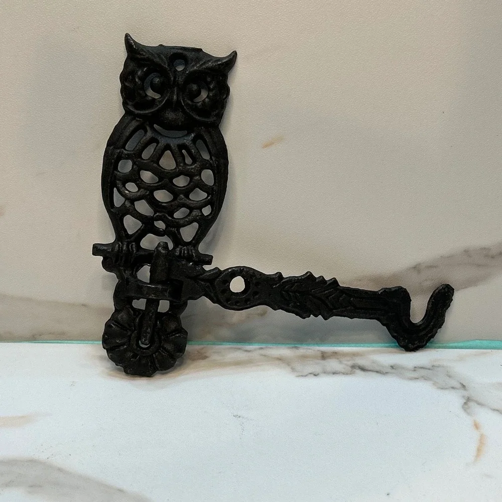 Vintage Cast Iron Owl Swinging Wall Hook Rustic Black Metal Bird Hanger 2 Piece